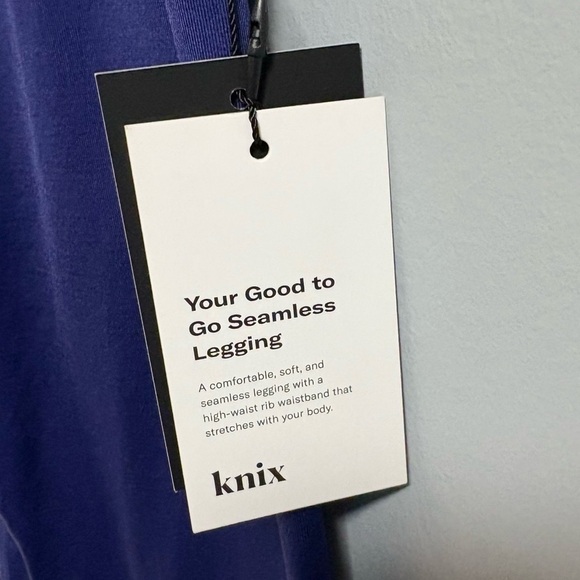Knix - Good To Go Seamless Leggings - Picture 2 of 7